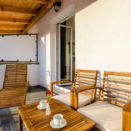 Mata Family Apartments Molunat Exterior foto