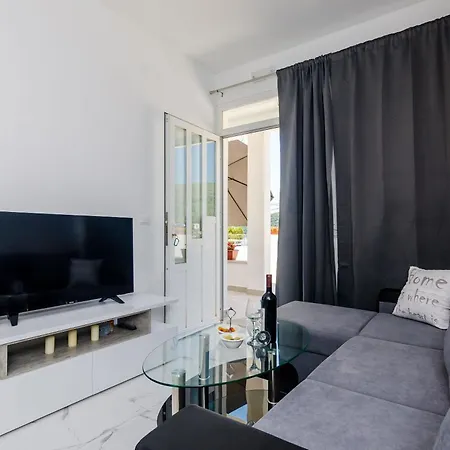 Mata Family Apartments Molunat Exterior foto