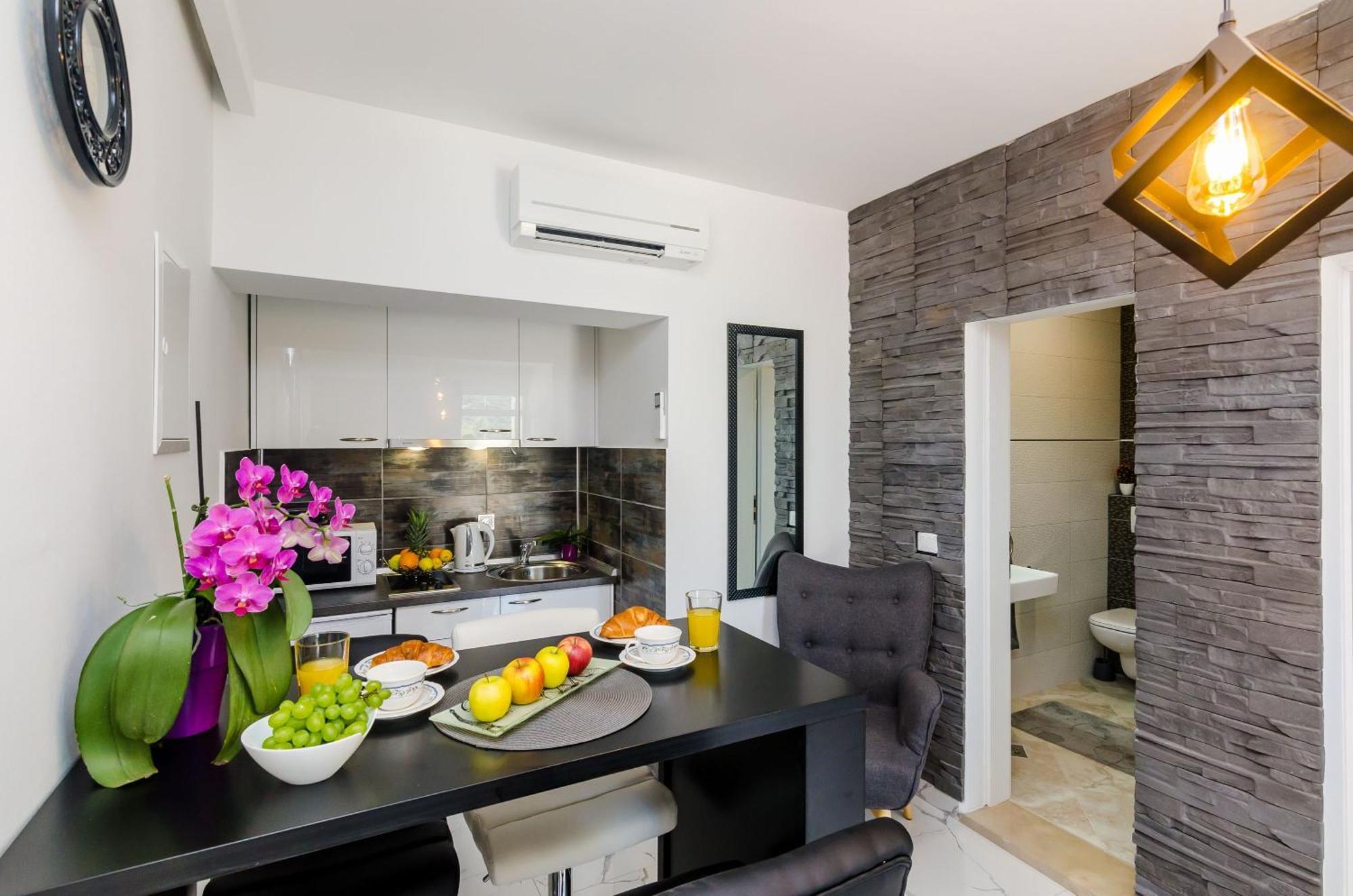 Mata Family Apartment Molunat