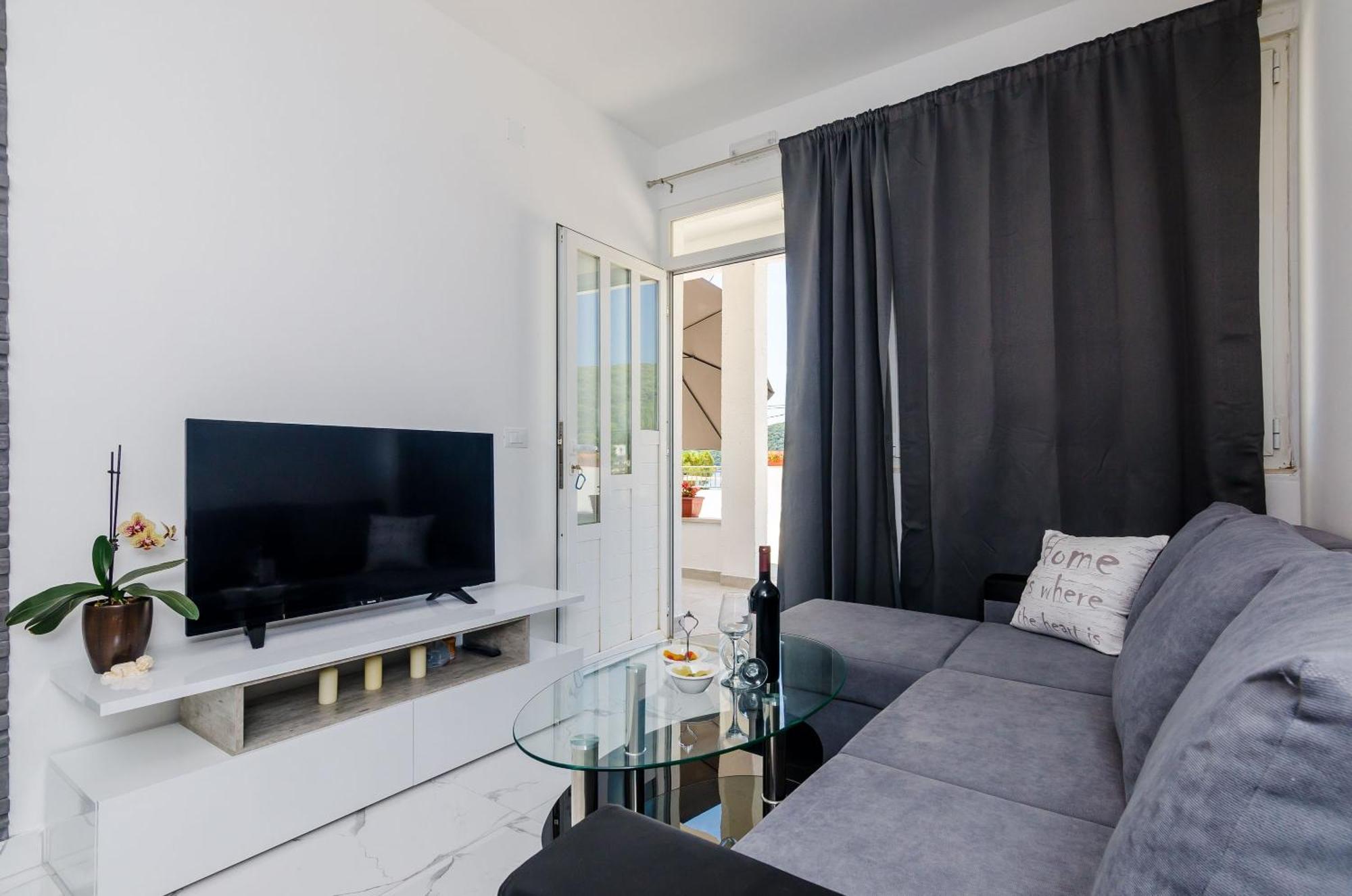 Apartment Mata Family Molunat