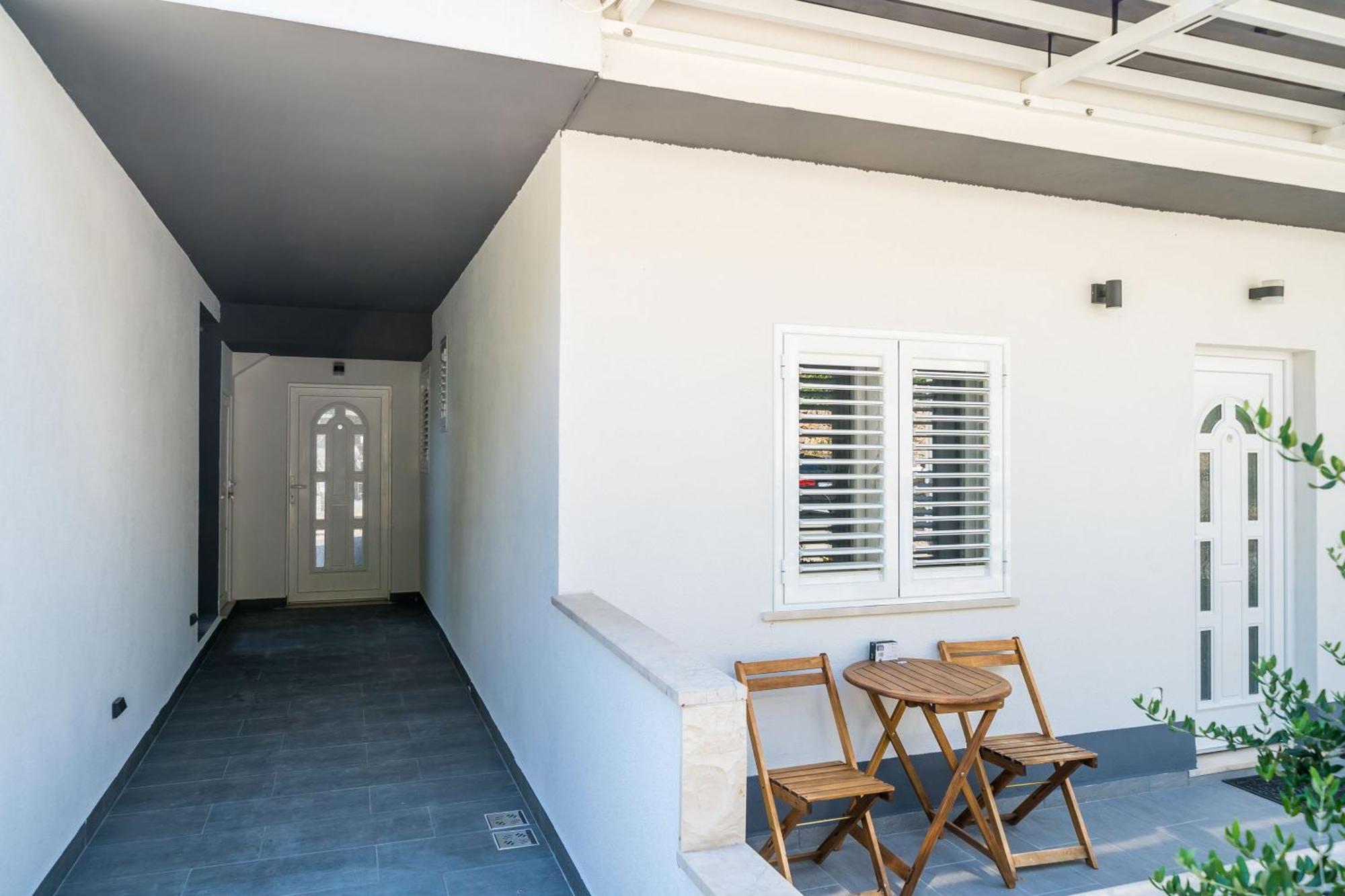 Apartment Mata Family Molunat